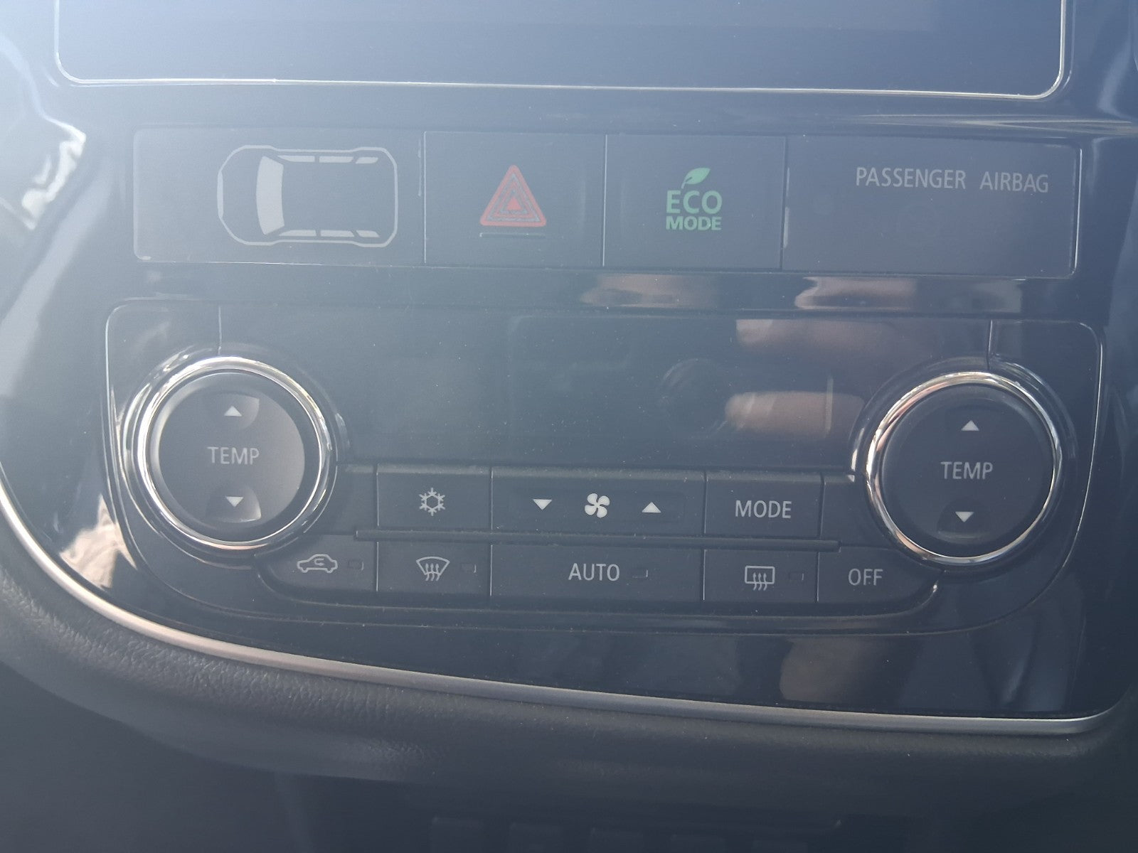 2018 MITSUBISHI OUTLANDER MK3 HEATER AC CLIMATE CONTROL SWITCH PANEL