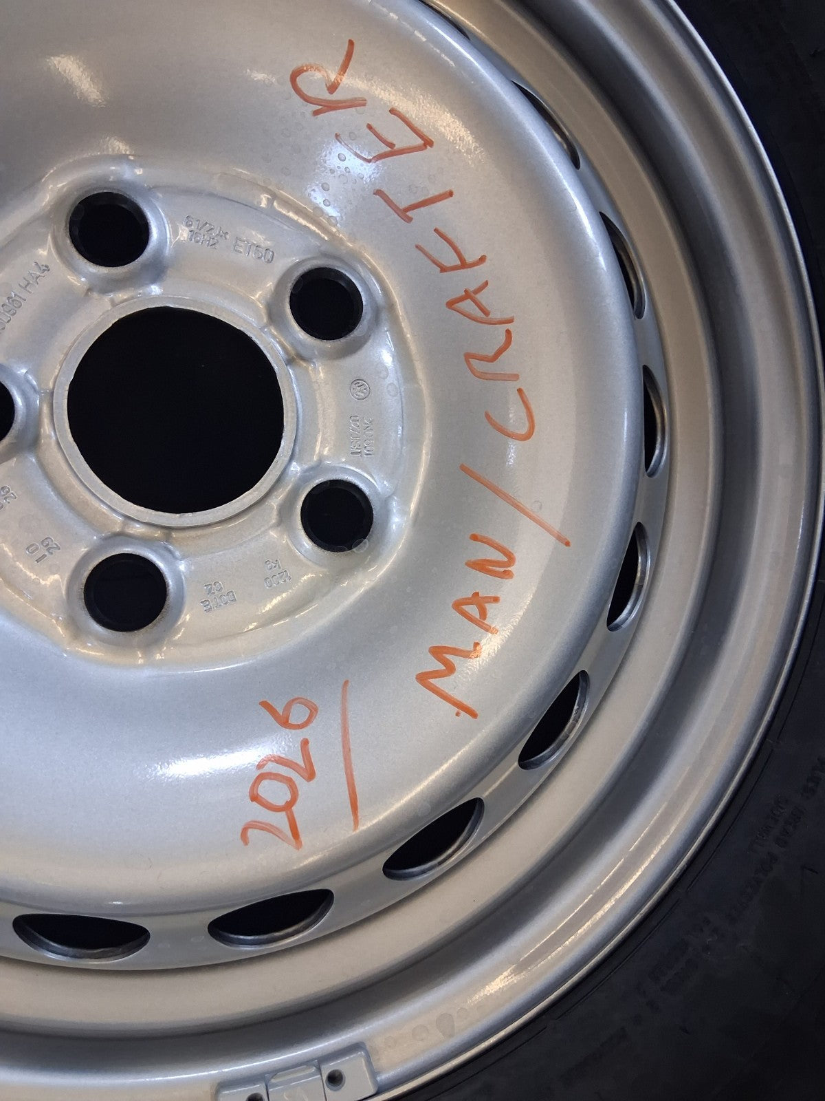 VW VOLKSWAGEN CRAFTER MK2 MAN 16 INCH STEEL WHEEL & TYRE 235/65R16C 2N0601027