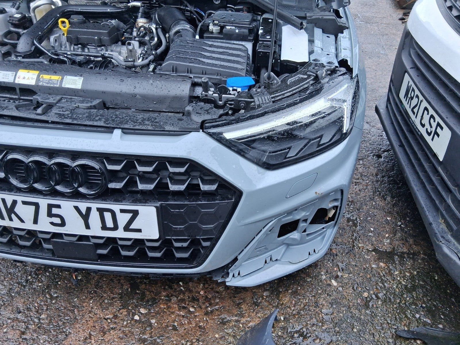 2025 AUDI A1 S LINE MK2 GB FRONT BUMPER GRILLE WITH GRILLE BADGE