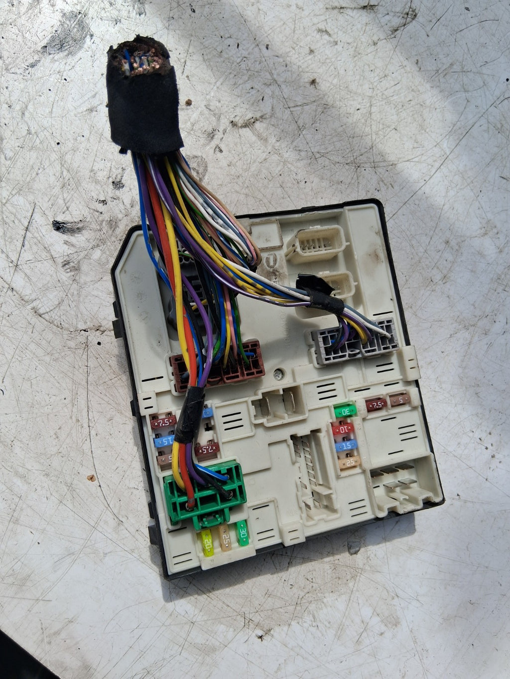 2020 RENAULT KANGOO MK2 1.5 DIESEL FUSE BOX RELAY BOX 284B63788R