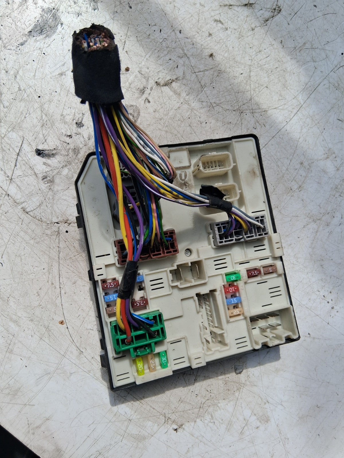 2020 RENAULT KANGOO MK2 1.5 DIESEL FUSE BOX RELAY BOX 284B63788R