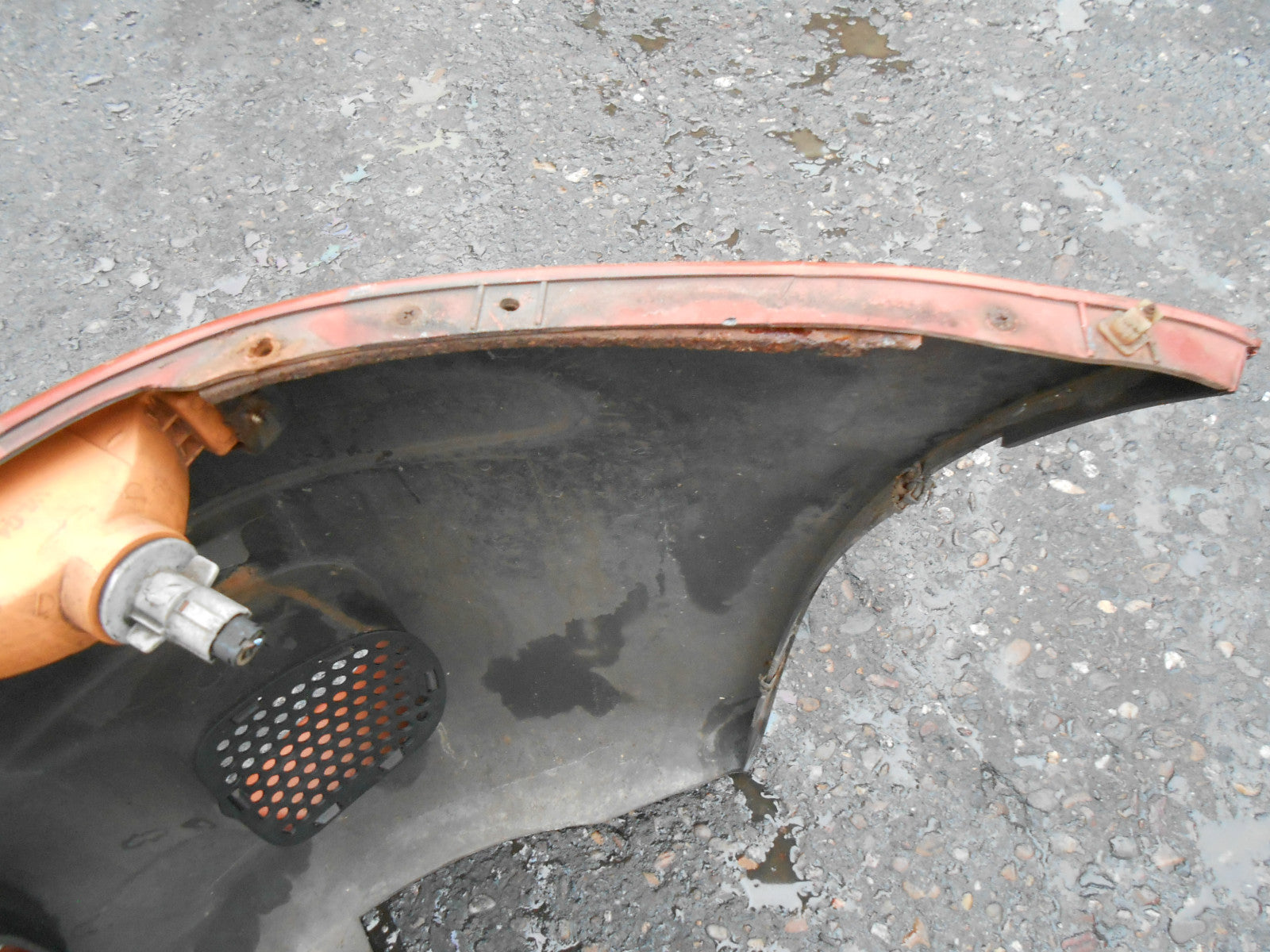DAEWOO MATIZ 1999 COMPLETE FRONT BUMPER ORANGE