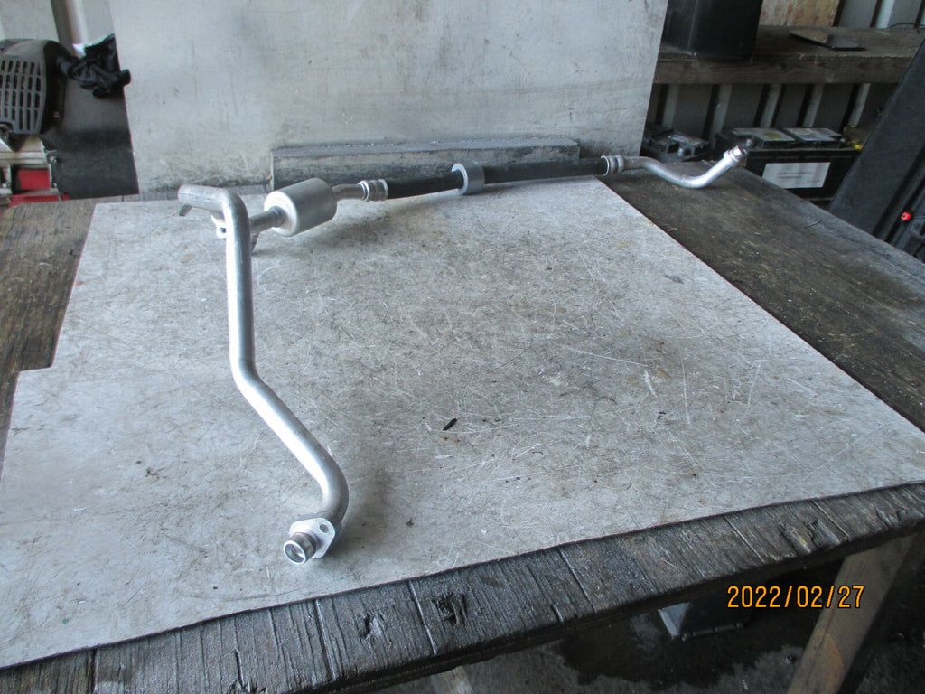 DACIA SANDERO 2017 MK2 1.0 PETROL AC AIR CONDITIONING HOSE PIPE 924546917R