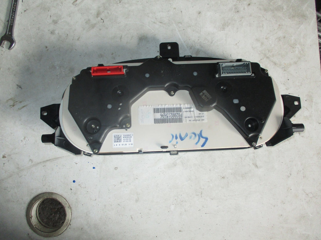 RENAULT SCENIC MK2 1.9 DCI SPEEDO CLOCKS SPEEDOMETER 216588693