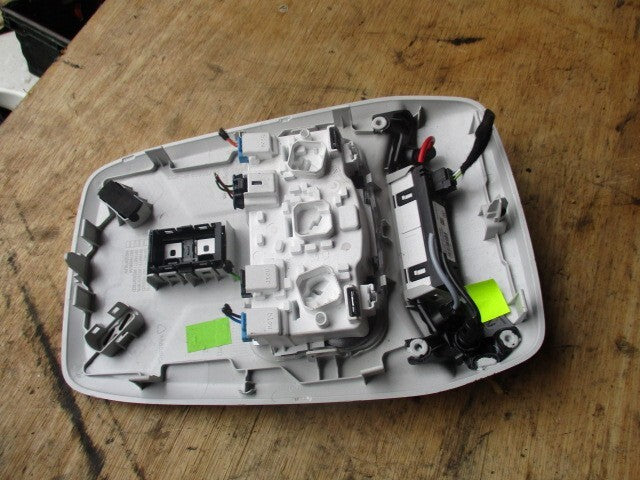 CITROEN C4 MK3 2021 FRONT INTERIOR ROOF READING LIGHT