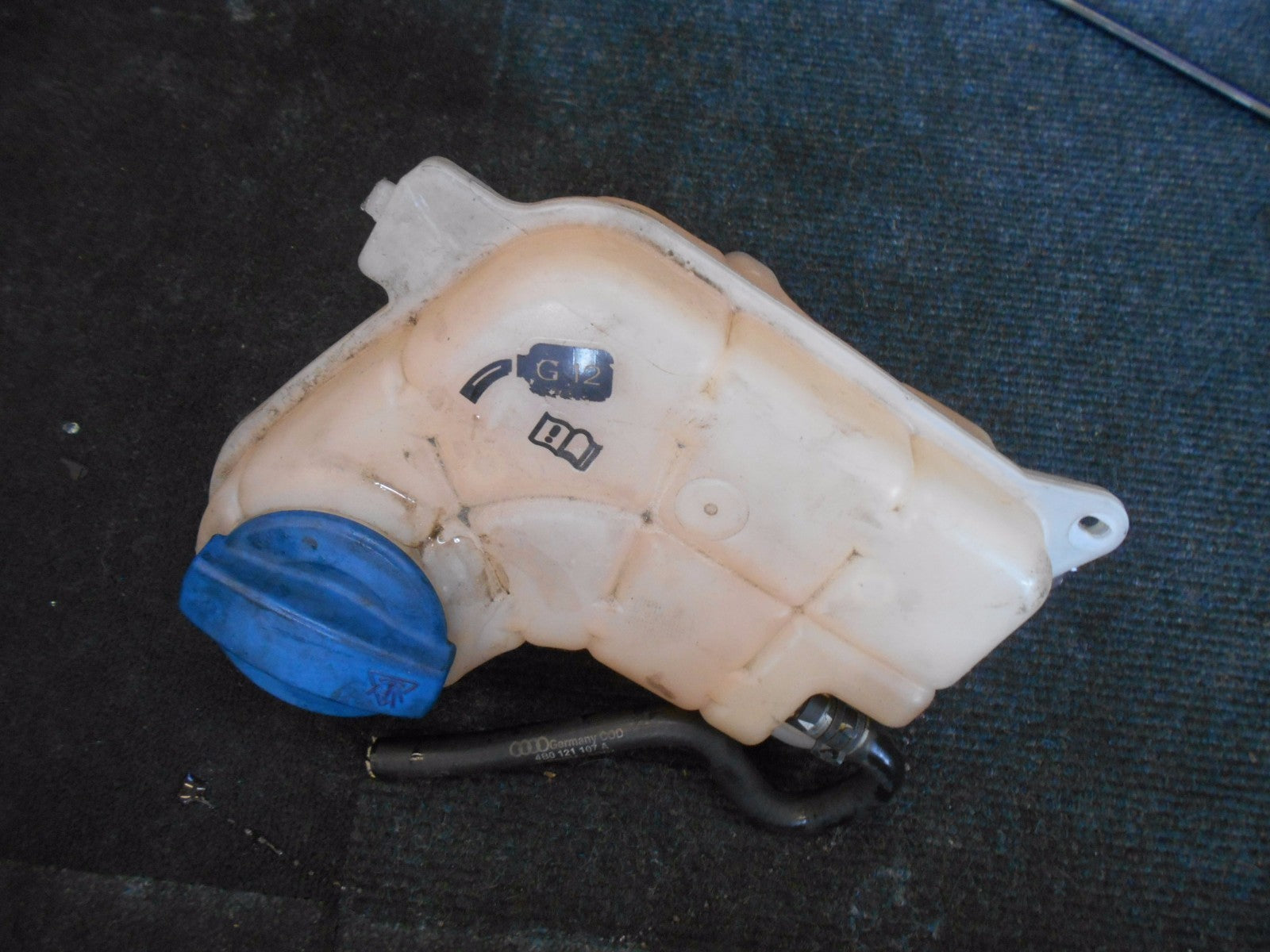 AUDI A6 4B SALOON 2003 1.8T HEADER OVER FLOW EXPANSION TANK 8E0121403