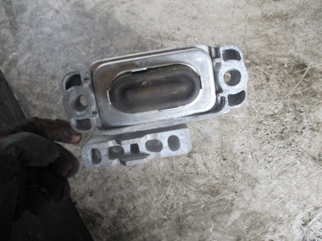 AUDI A3 2015 ENGINE MOUNT BRACKET 5Q0199262CP
