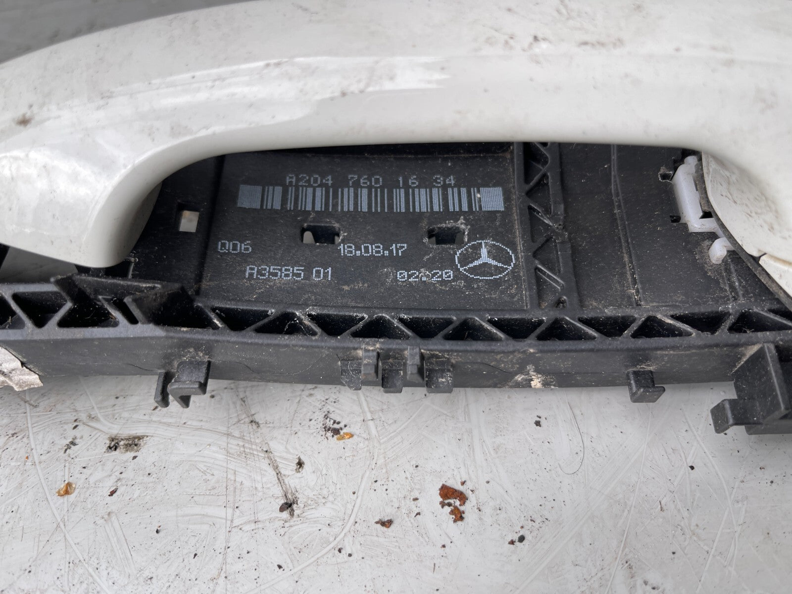 MERCEDES BENZ W176 OSR DRIVER SIDE REAR DOOR HANDLE A2047601634