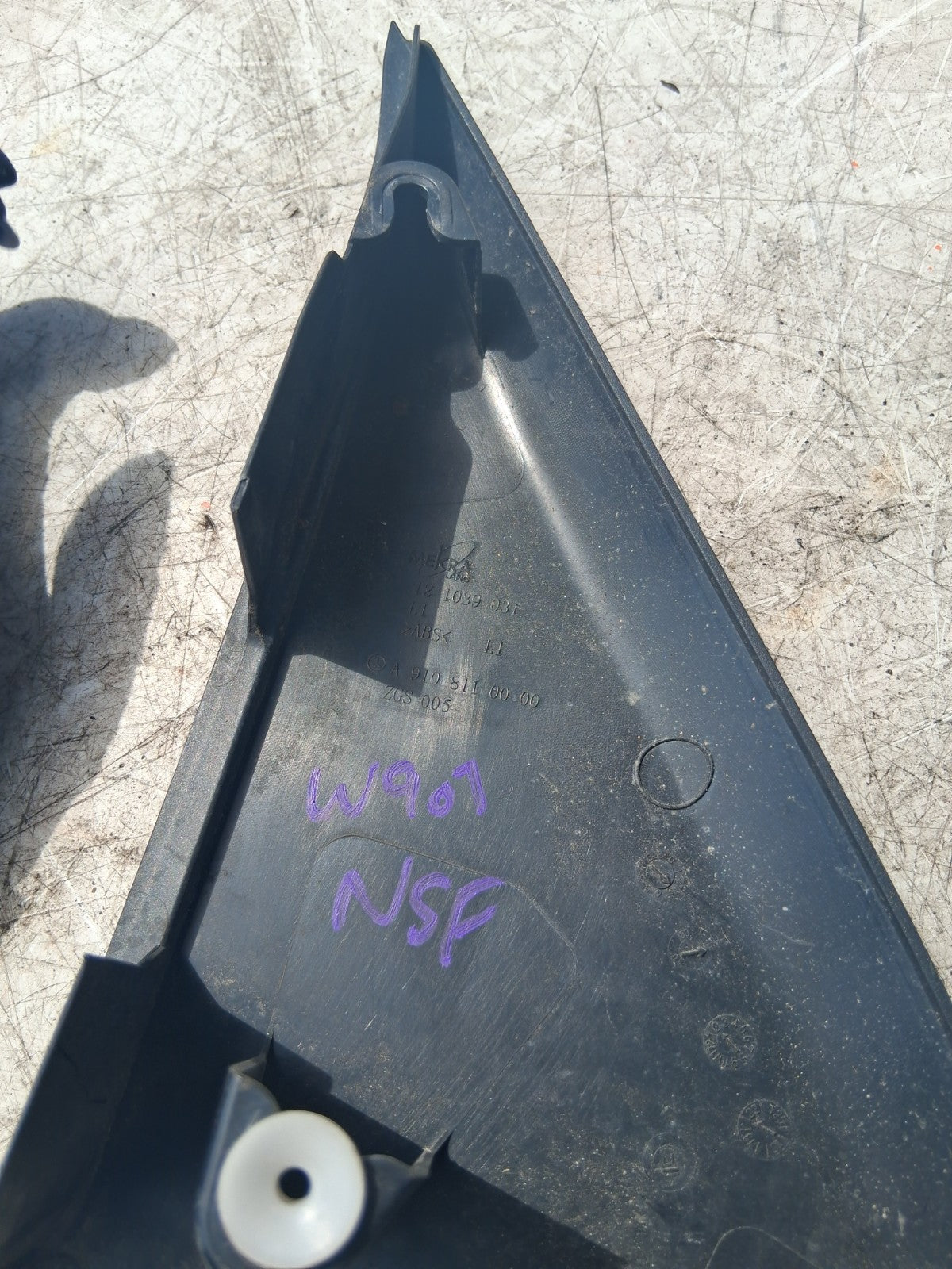2022 MERCEDES W907 DOOR NSF PASSENGER SIDE LEFT WING MIRROR COVER A9108110000