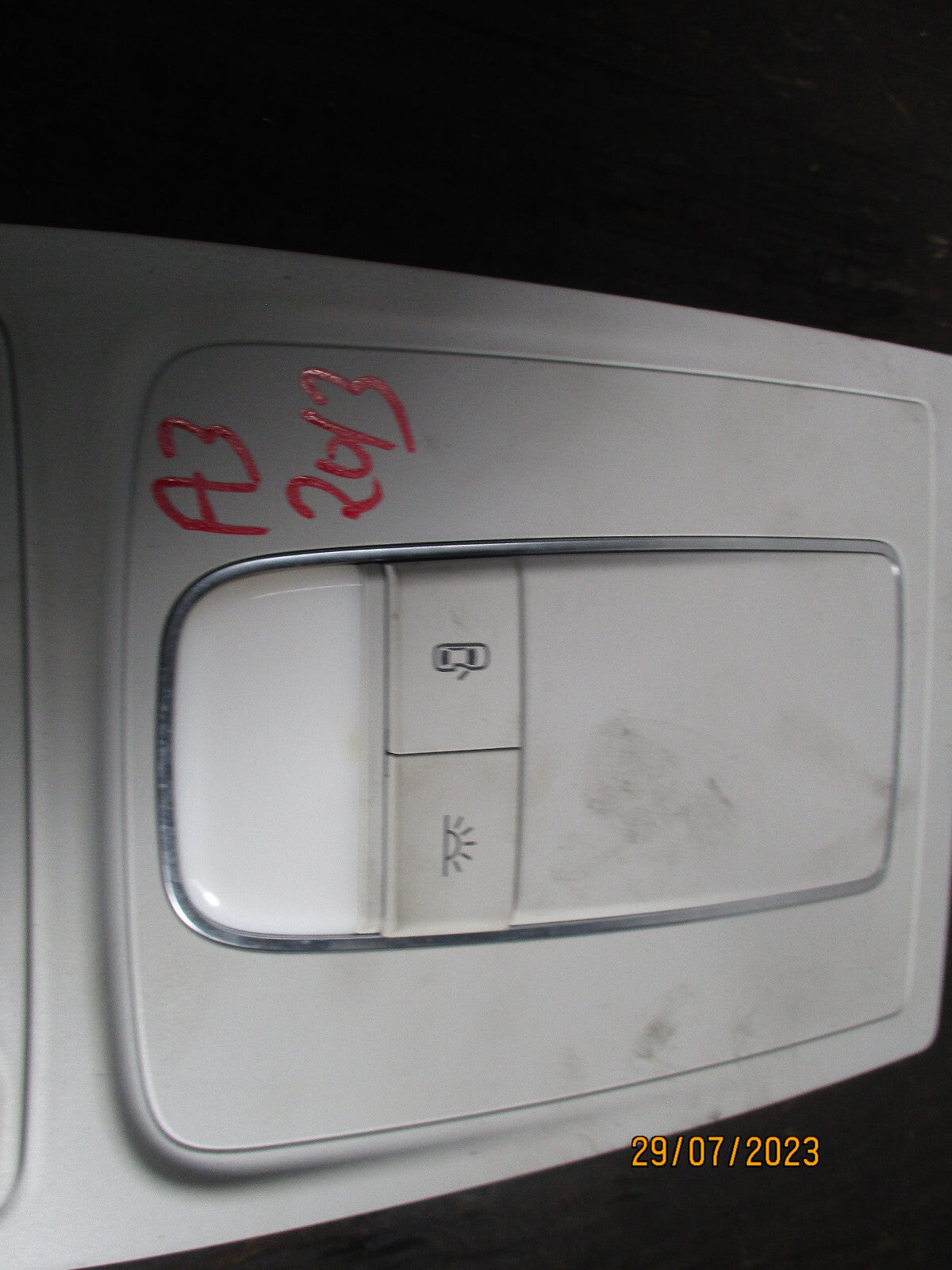 AUDI A3 2013 FRONT INTERIOR ROOF READING LIGHT 8V0951177