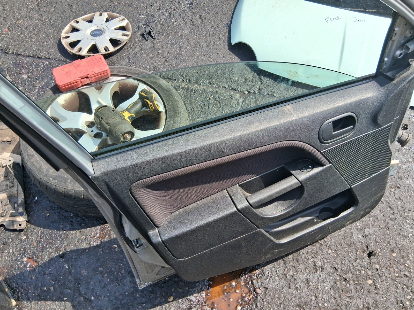 2006 FORD FIESTA MK6 NSF PASSENGER SIDE FRONT LEFT COMPLETE DOOR SILVER