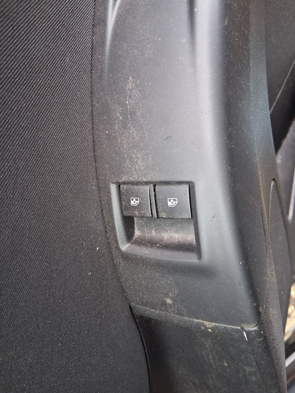2017 VAUXHALL MERIVA B MK2 OSF DRIVER SIDE FRONT RIGHT WINDOW CONTROL SWITCH