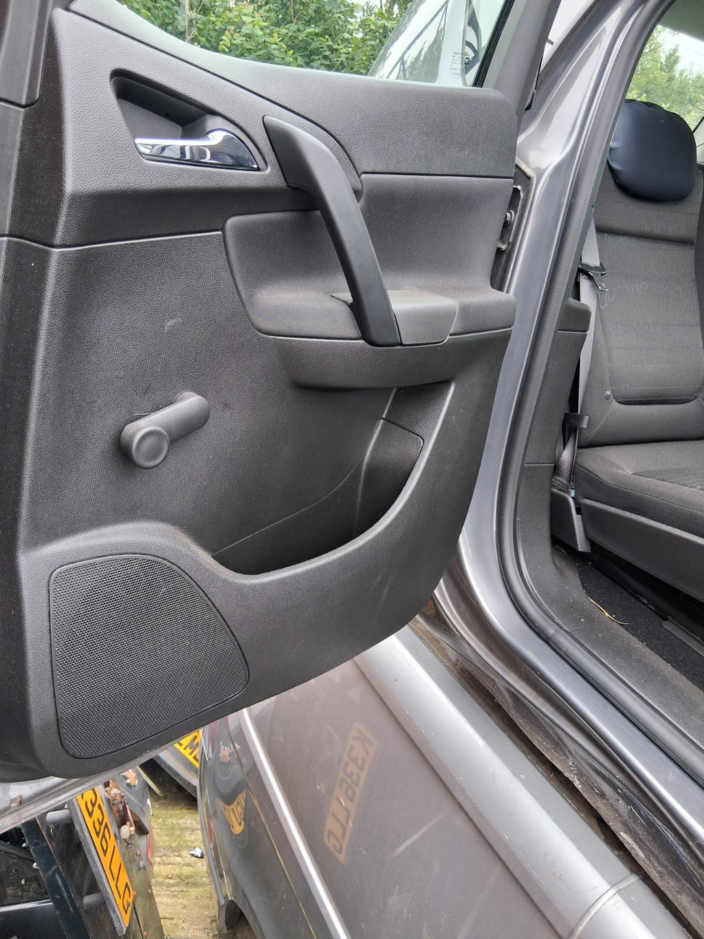 2017 VAUXHALL MERIVA B MK2 OSR DRIVER SIDE REAR RIGHT DOOR CARD