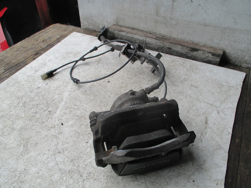 MERCEDES GLA X156 MK1 180 1.6 PETROL OSF DRIVER SIDE FRONT BRAKE CALIPER