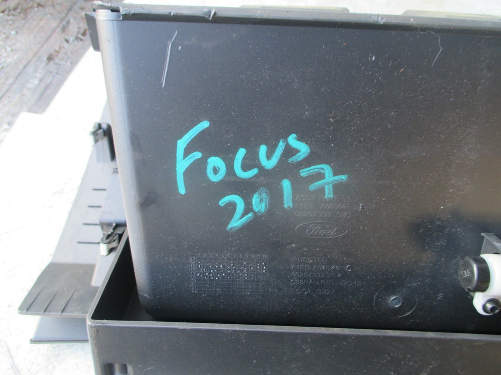 FORD FOCUS 2017 MK3 GLOVE BOX STORAGE F1EBA06044