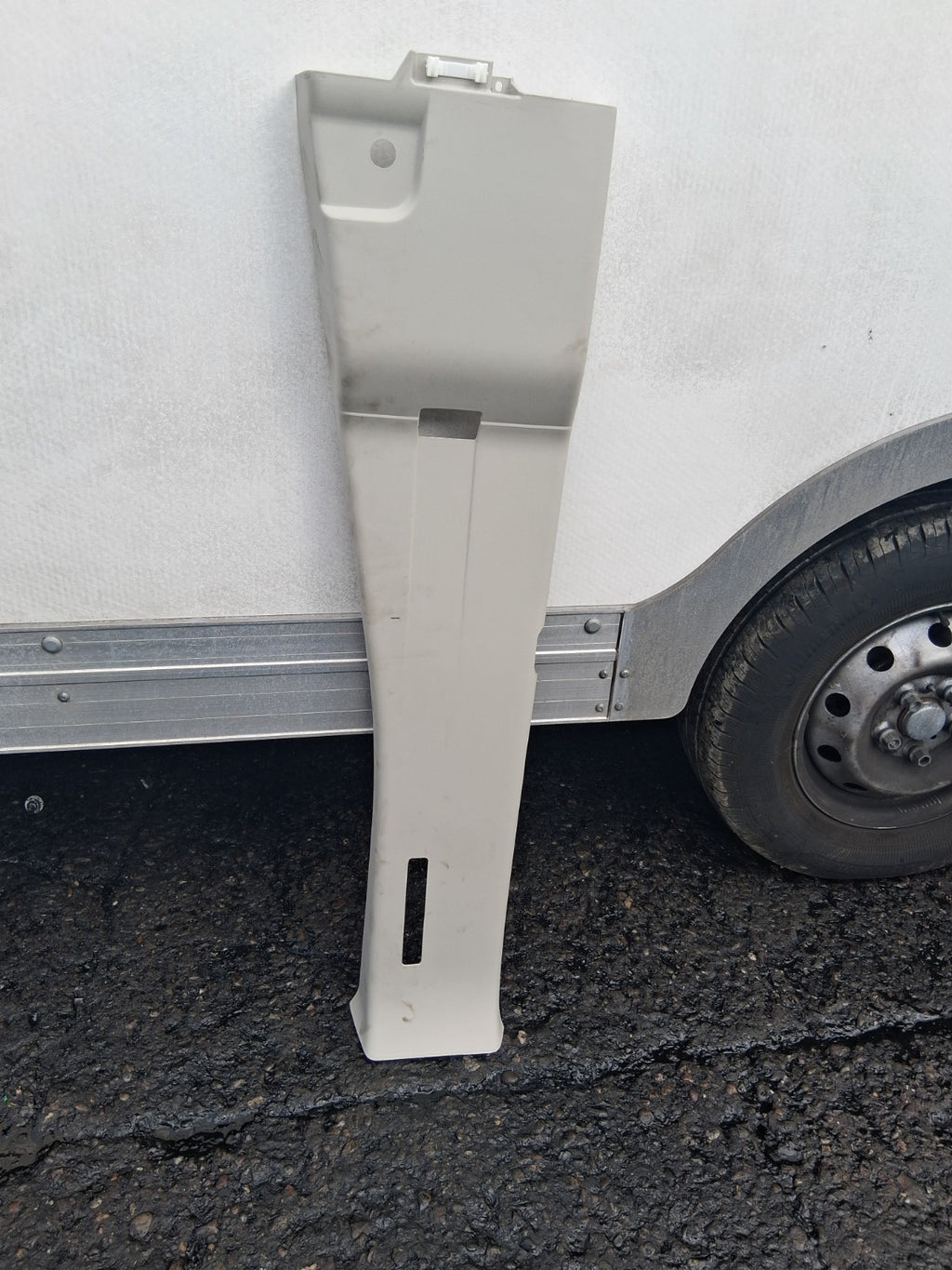 2024 FIAT DUCATO MK3 NSF PASSENGER SIDE FRONT A PILLAR TRIM PANEL 1305996070