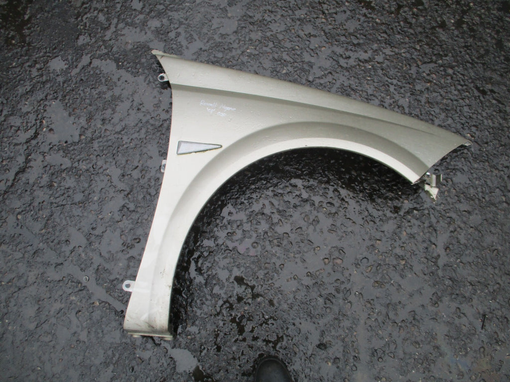 2005 RENAULT MEGANE MK2 OF DRIVER SIDE WING PANEL GOLDEN