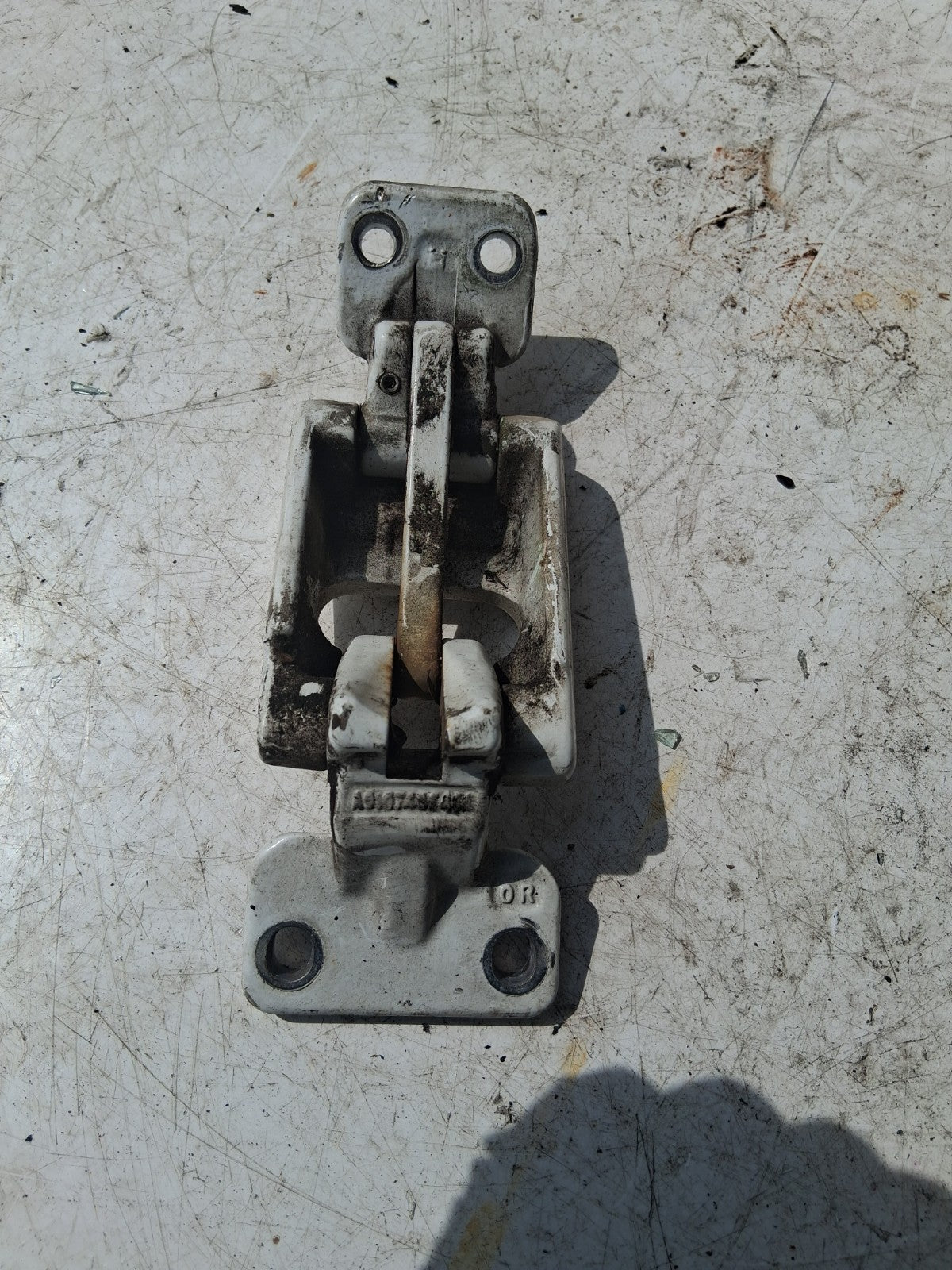2020 MERCEDES BENZ SPRINTER W907 REAR UPPER RIGHT DRIVER DOOR HINGE A9107406400