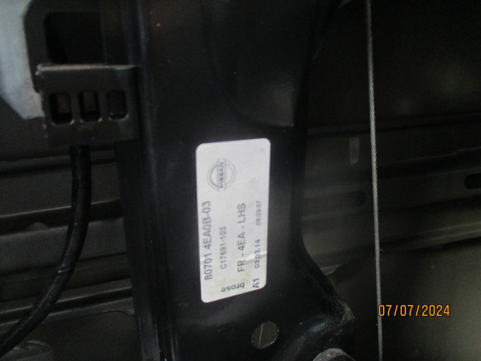 NISSAN QASHQAI J11 2014 NSF PASSENGER SIDE FRONT WINDOW MOTOR REGULATOR