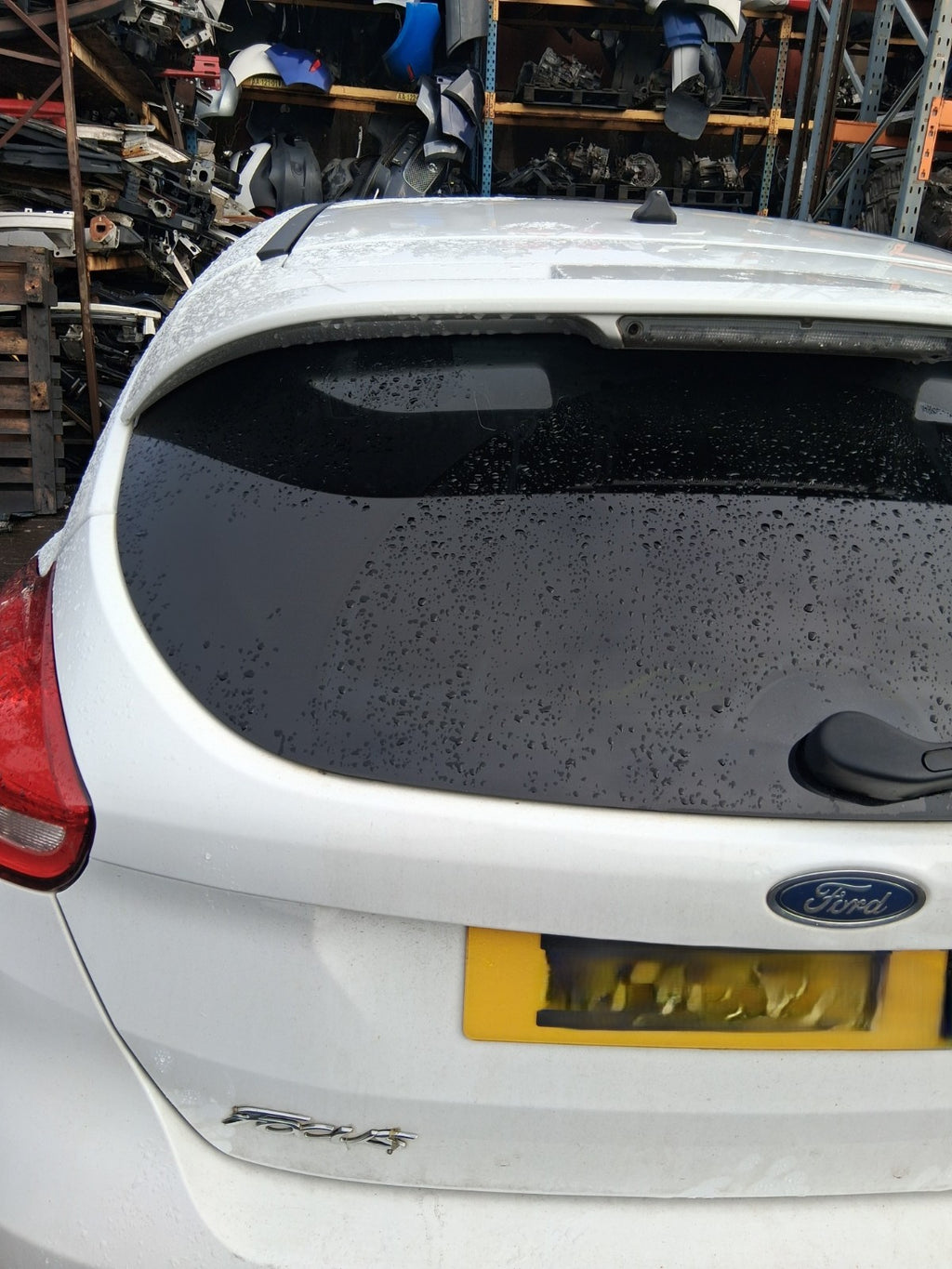 2017 FORD FOCUS MK3 COMPLETE REAR TAILGATE BOOTLID FROZEN WHITE 5F