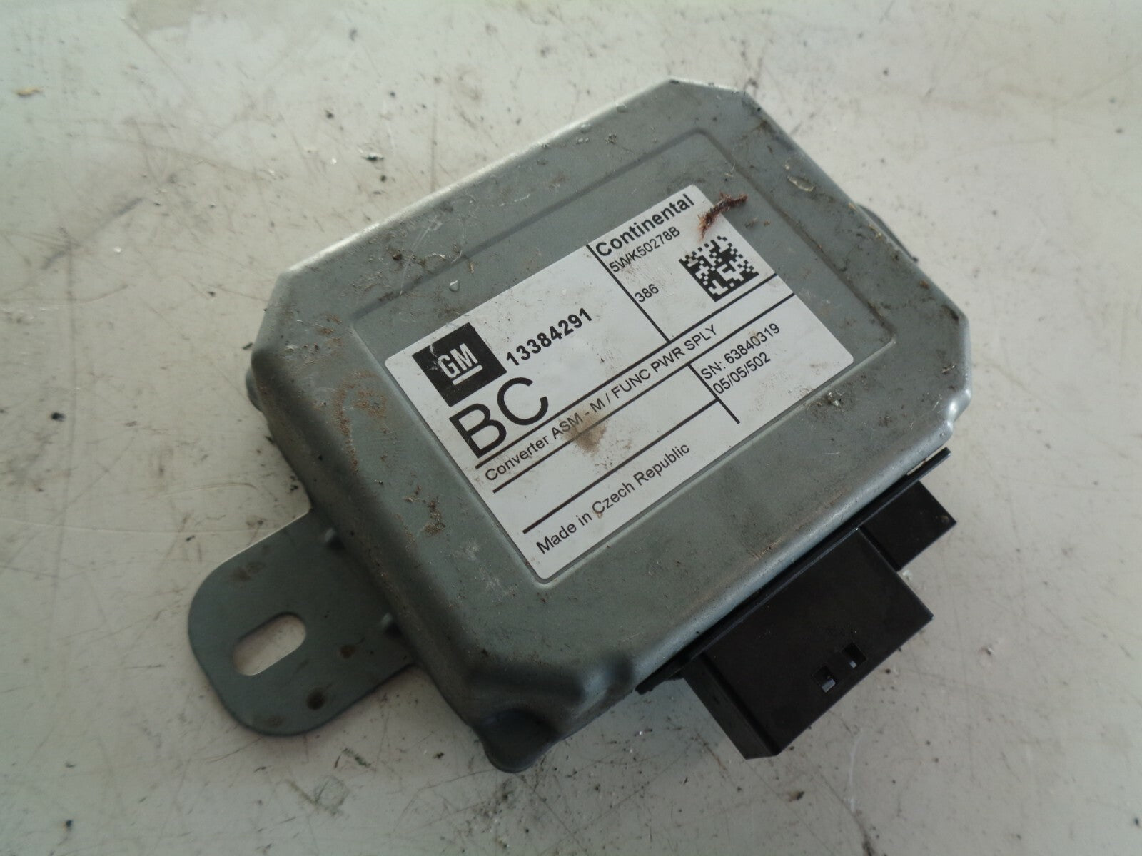 VAUXHALL CORSA E MK4 2016 1.2 PHONE NAVIGATION POWER SUPPLY UNIT 13384291