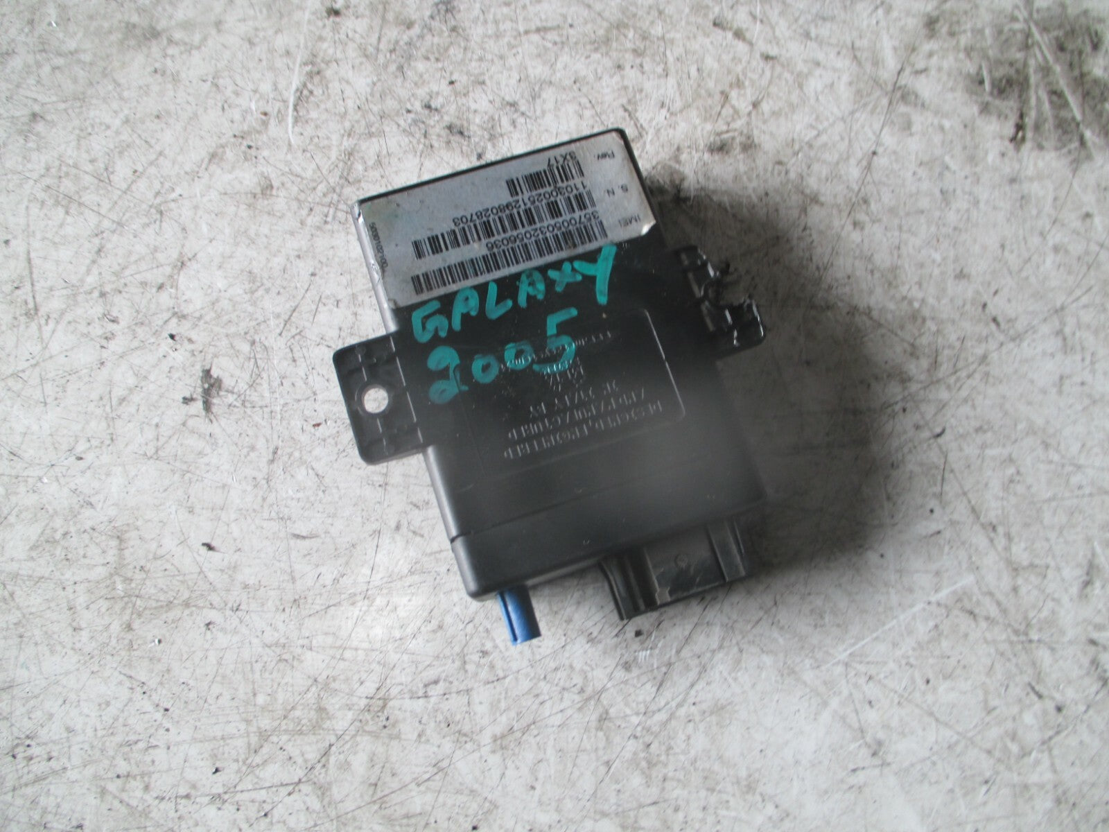 FORD GALAXY 2005 MK1 TRACKER GPS ANTENNA SAT A6003791