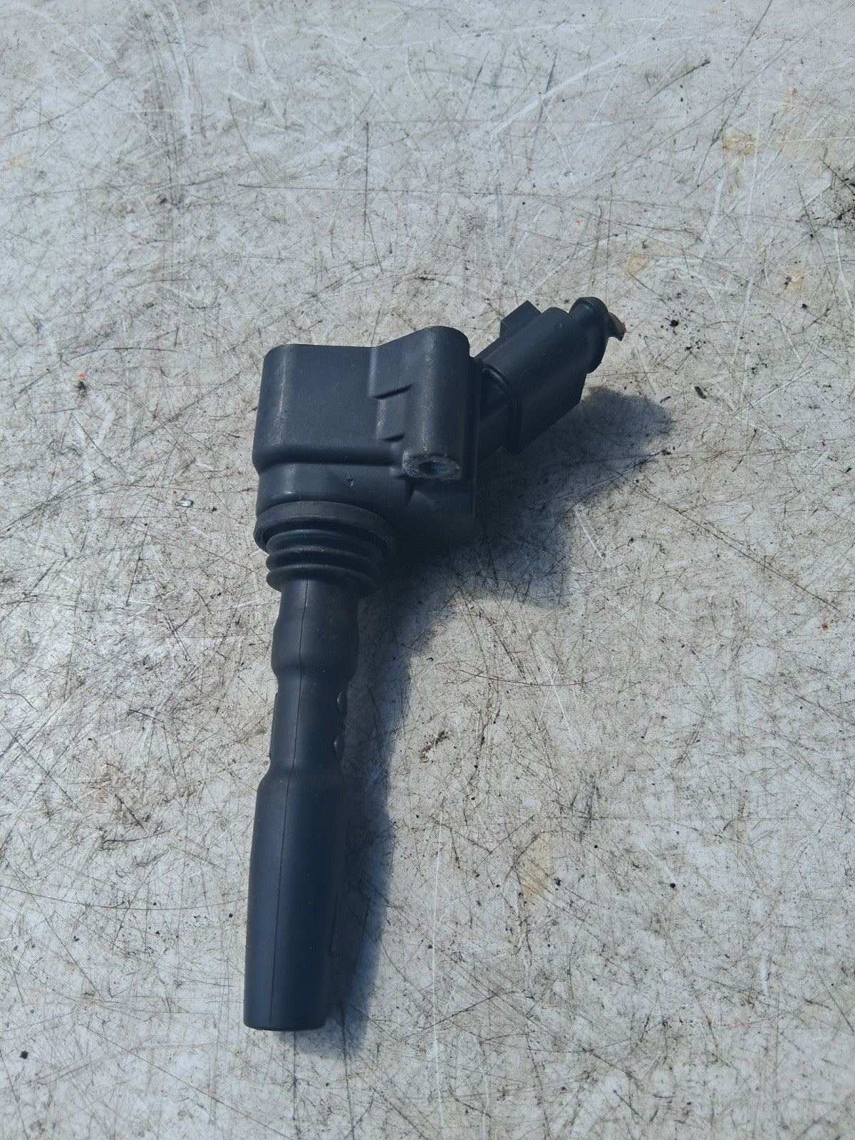 2013 VOLKSWAGEN GOLF PENCIL SINGLE IGNITION COIL PACK 04E9051101K