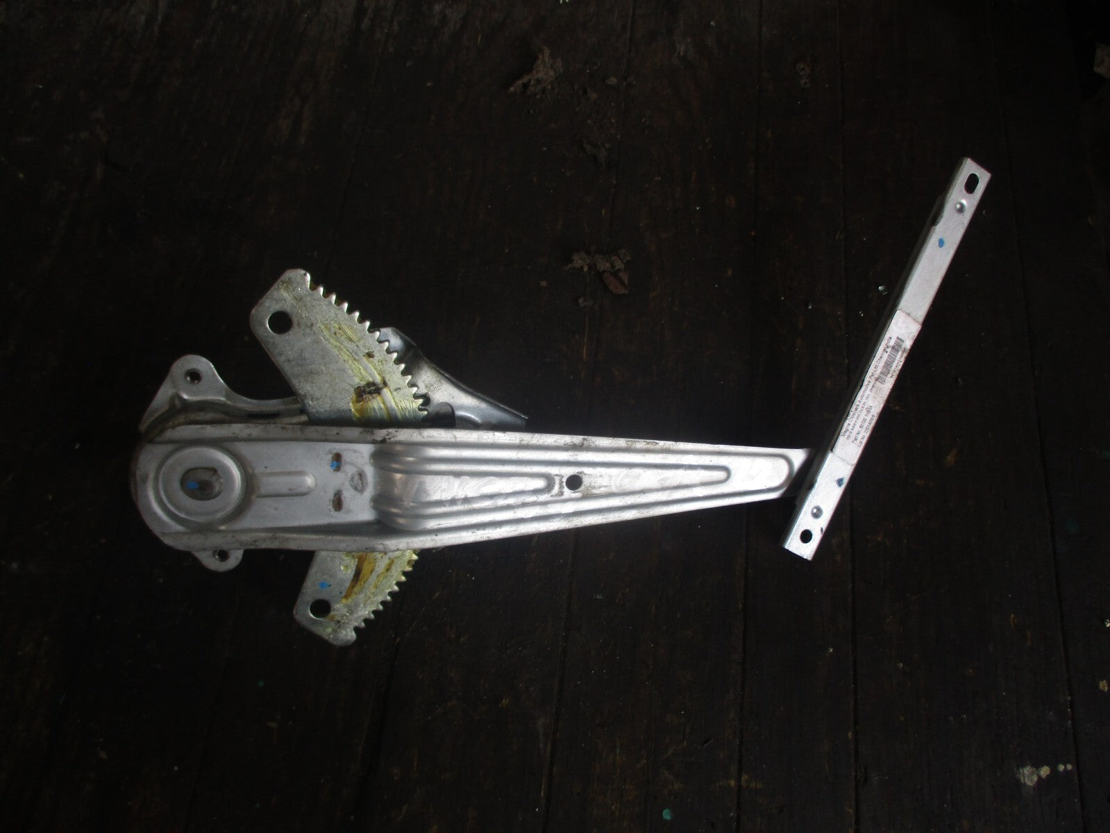 NISSAN MICRA 2013 K13 OSR REAR DRIVERS MANUAL WINDOW REGULATOR
