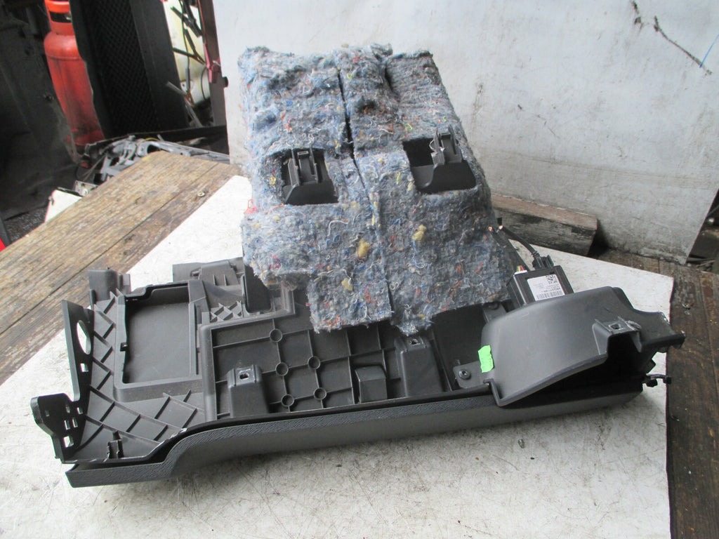 RENAULT KANGOO 2013 NS PASSENGER SIDE STORAGE COMPARTMENT GLOVEBOX