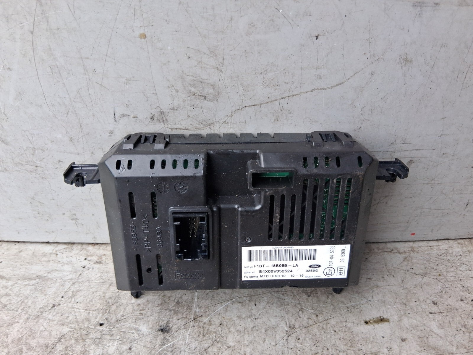 2016 FORD FIESTA MK7 RADIO SAT NAV HEAD UNIT SCREEN DISPLAY F1BT18B955LA