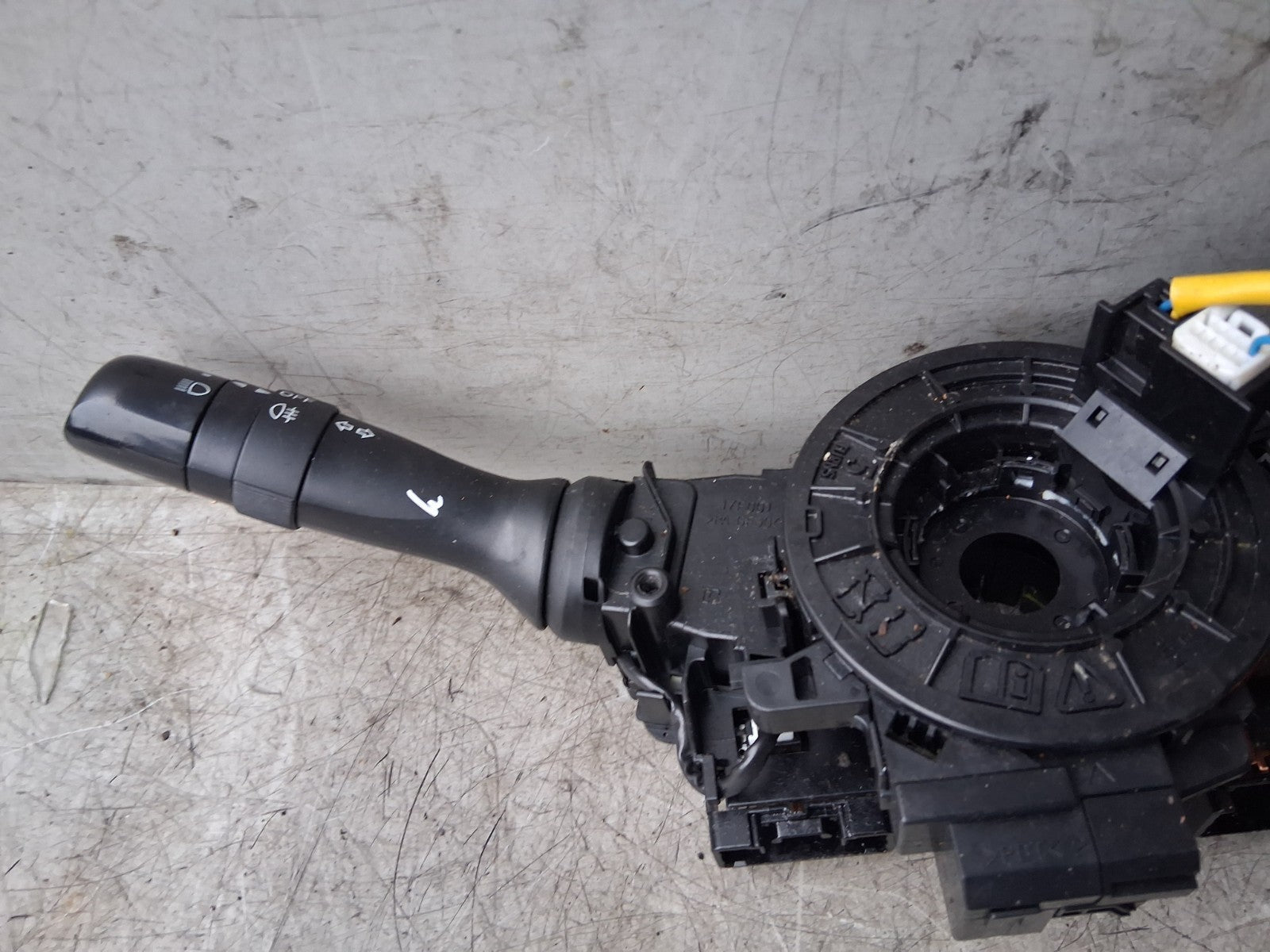 2008 CITROEN C1 3 DOOR INDICATOR WIPER COMBINATION SWITCH STALK SQUIB 17F001