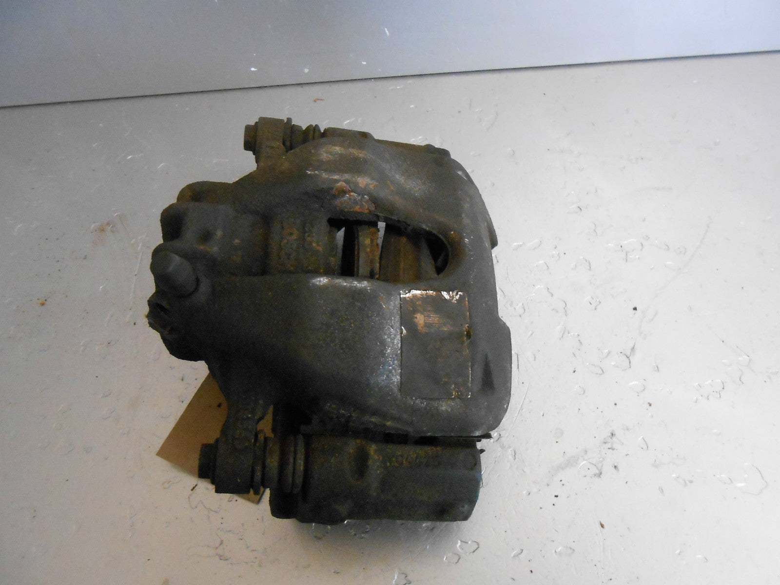 PEUGEOT 308 1.4 16V OSF DRIVERS SIDE FRONT BRAKE CALIPER CALLIPER & CARRIER