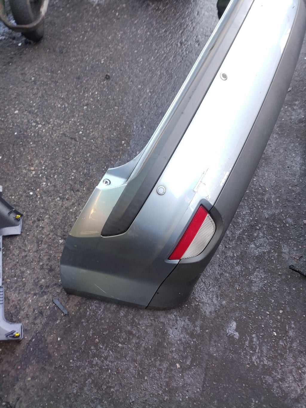 2007 FORD FOCUS MK2 HATCHBACK REAR COMPLETE BUMPER BLUE