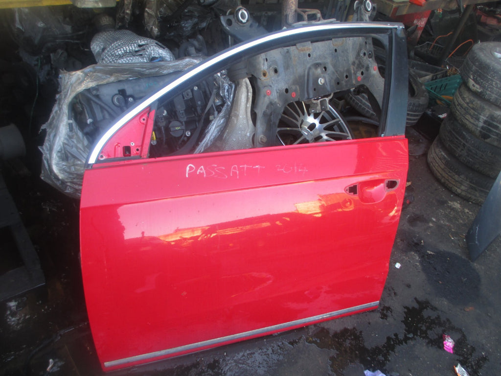 VW VOLKSWAGEN PASSAT B7 2014 NSF PASSENGER FRONT BARE DOOR TORNADO RED LY3B