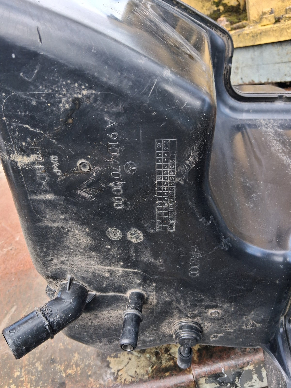 2020 MERCEDES SPRINTER W907 2.1 DIESEL ADBLUE TANK PUMP A0994711300 A9104700000
