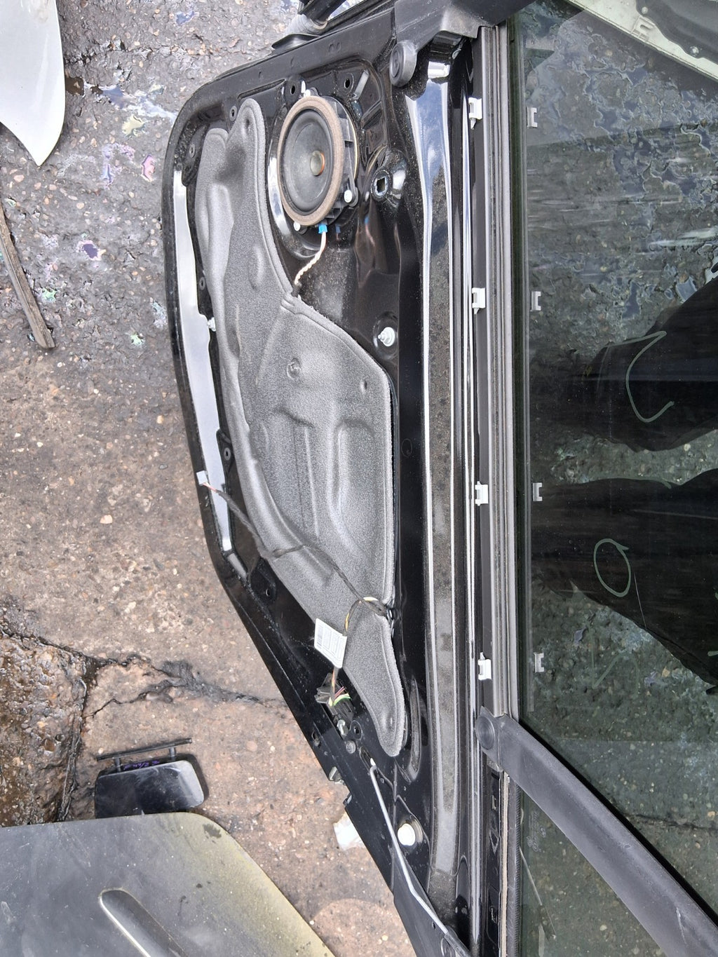 2015 BMW 3 SERIES F31 ESTATE OSR DRIVER SIDE REAR RIGHT BARE DOOR JET BLACK 668