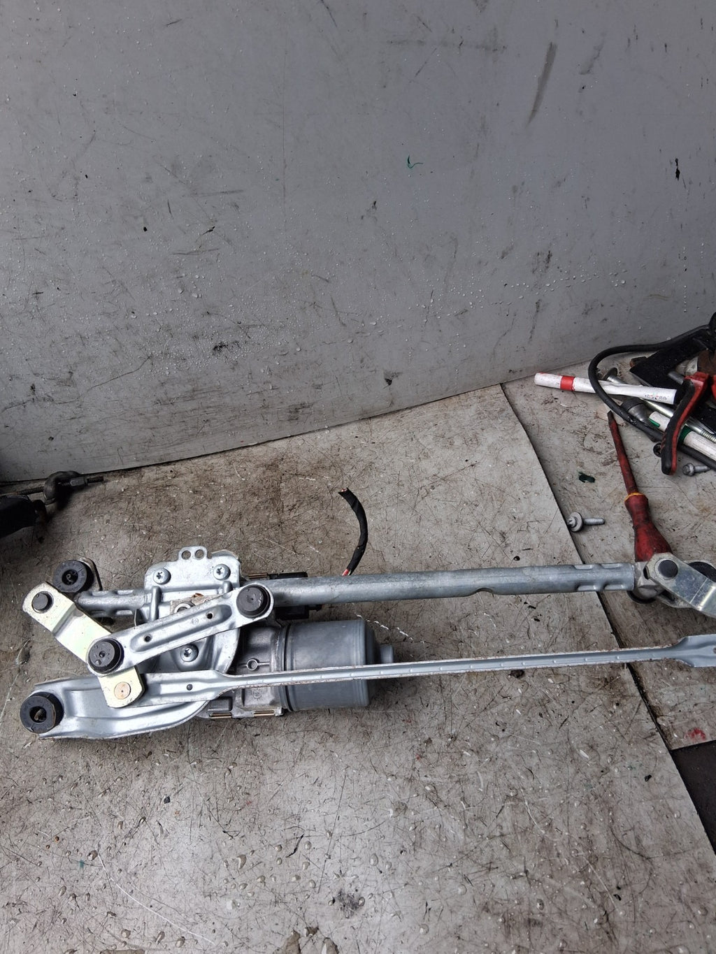 2016 VW VOLKSWAGEN GOLF FRONT WINDSCREEN WIPER MOTOR 1137328942