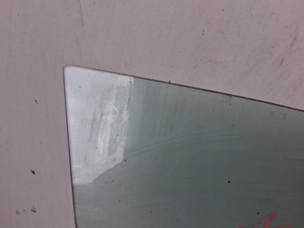 FORD MONDEO MK4 2008 OSF DRIVER SIDE FRONT RIGHT WINDOW GLASS 43R000589
