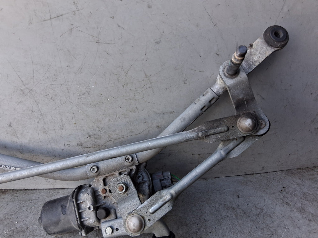 RENAULT CAPTUR 2014 FRONT WINDSCREEN WIPER MOTOR LINKAGES 288005947R