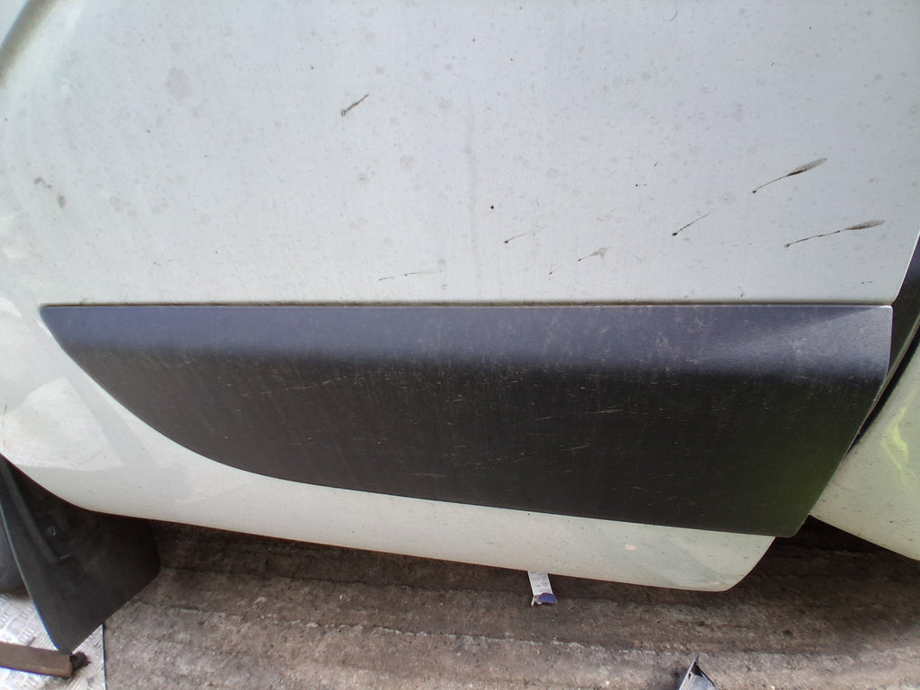 2024 RENAULT MASTER MK3 NSF PASSENGER SIDE FRONT DOOR MOULDING TRIM