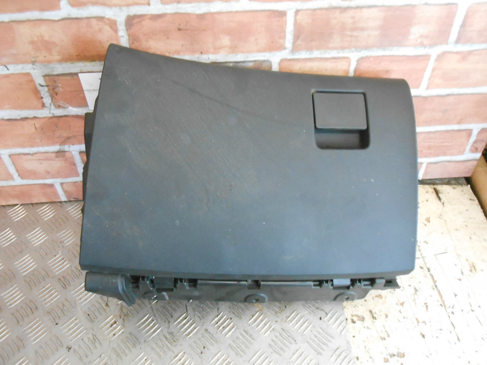 VAUXHALL INSIGNIA 2014 INTERIOR STORAGE COMPARTMENT GLOVE BOX 13273294