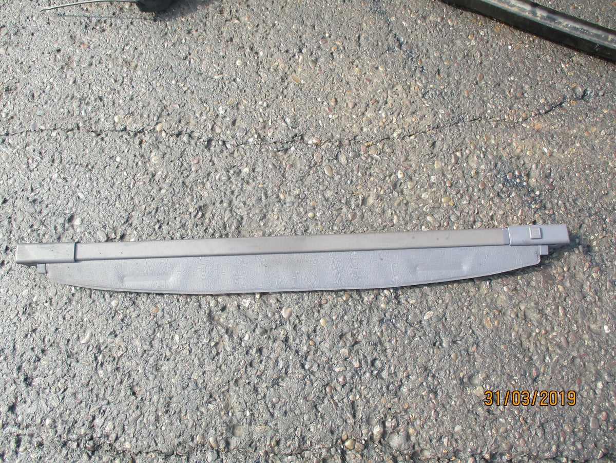 MERCEDES A CLASS W168 RETRACTABLE PARCEL SHELF BOOT LOAD COVER 1688600175