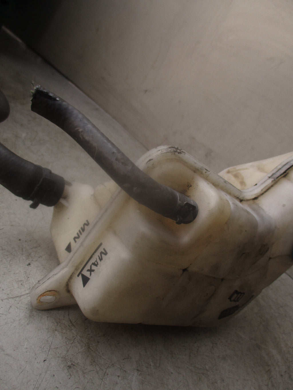 2004 AUDI A6 C5 WATER COOLANT EXPANSION TANK 8EO121403