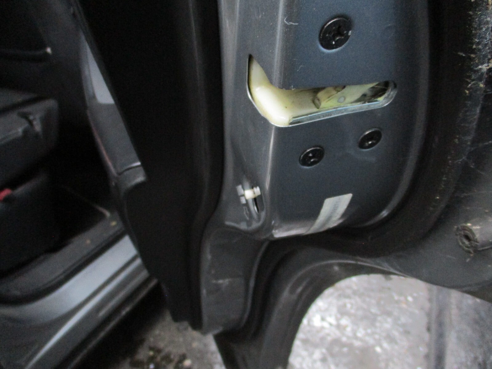 2013 MAZDA CX 5 MK1 OSR DRIVER SIDE REAR DOOR LOCK MECHANISM