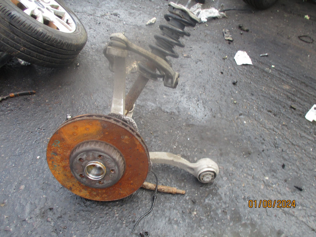 MERCEDES C CLASS W205 2017 2.1 DIESEL OS DRIVER FRONT SIDE COMPLETE WHEEL HUB