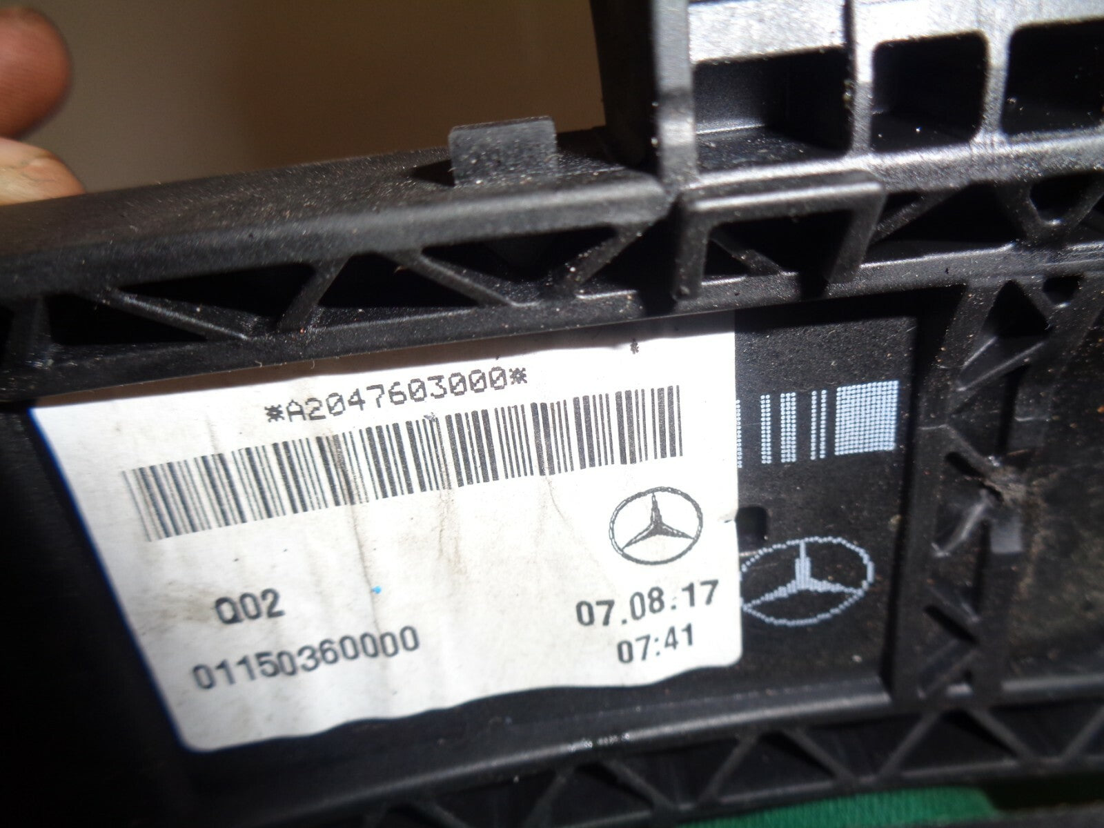 MERCEDES BENZ A-CLASS 2018 W176 A200D AMG DRIVER SIDE EXTERIOR DOOR HANDLE