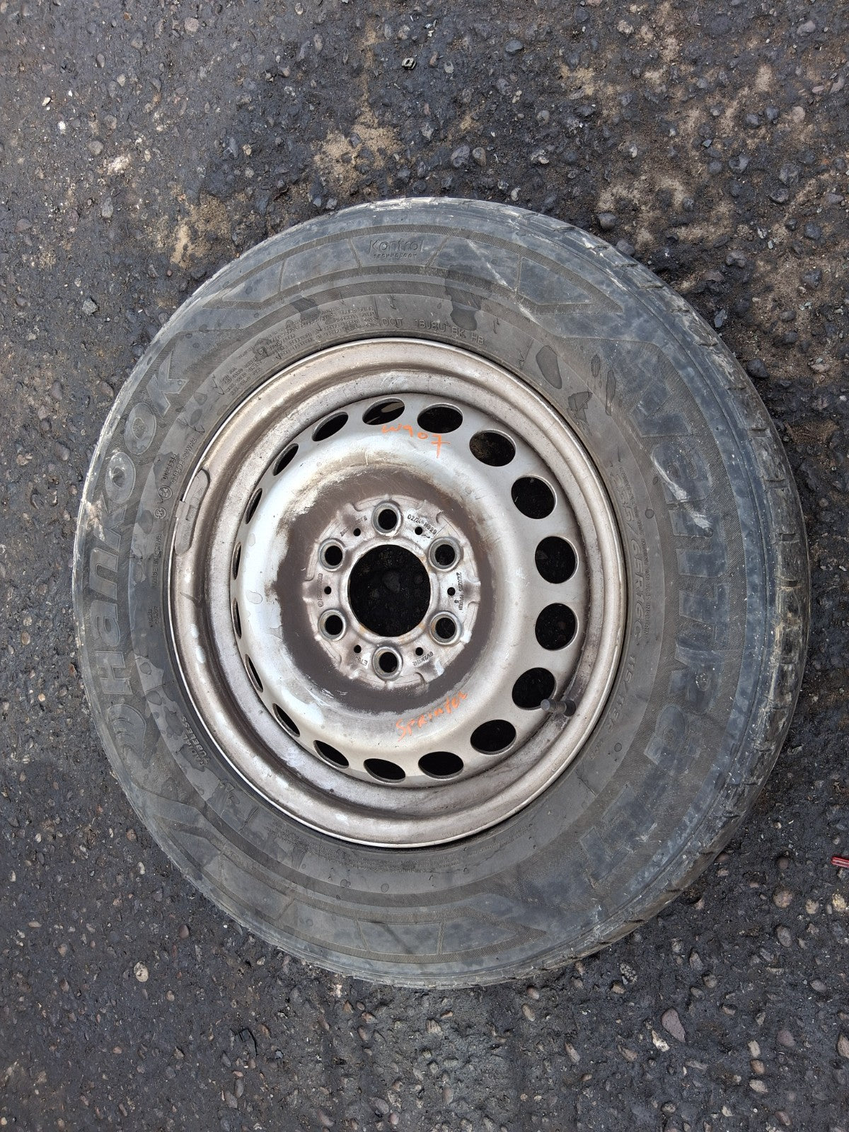 2020 MERCEDES BENZ SPRINTER W907 16 INCH STEEL WHEEL WITH TYRE 235/65R16