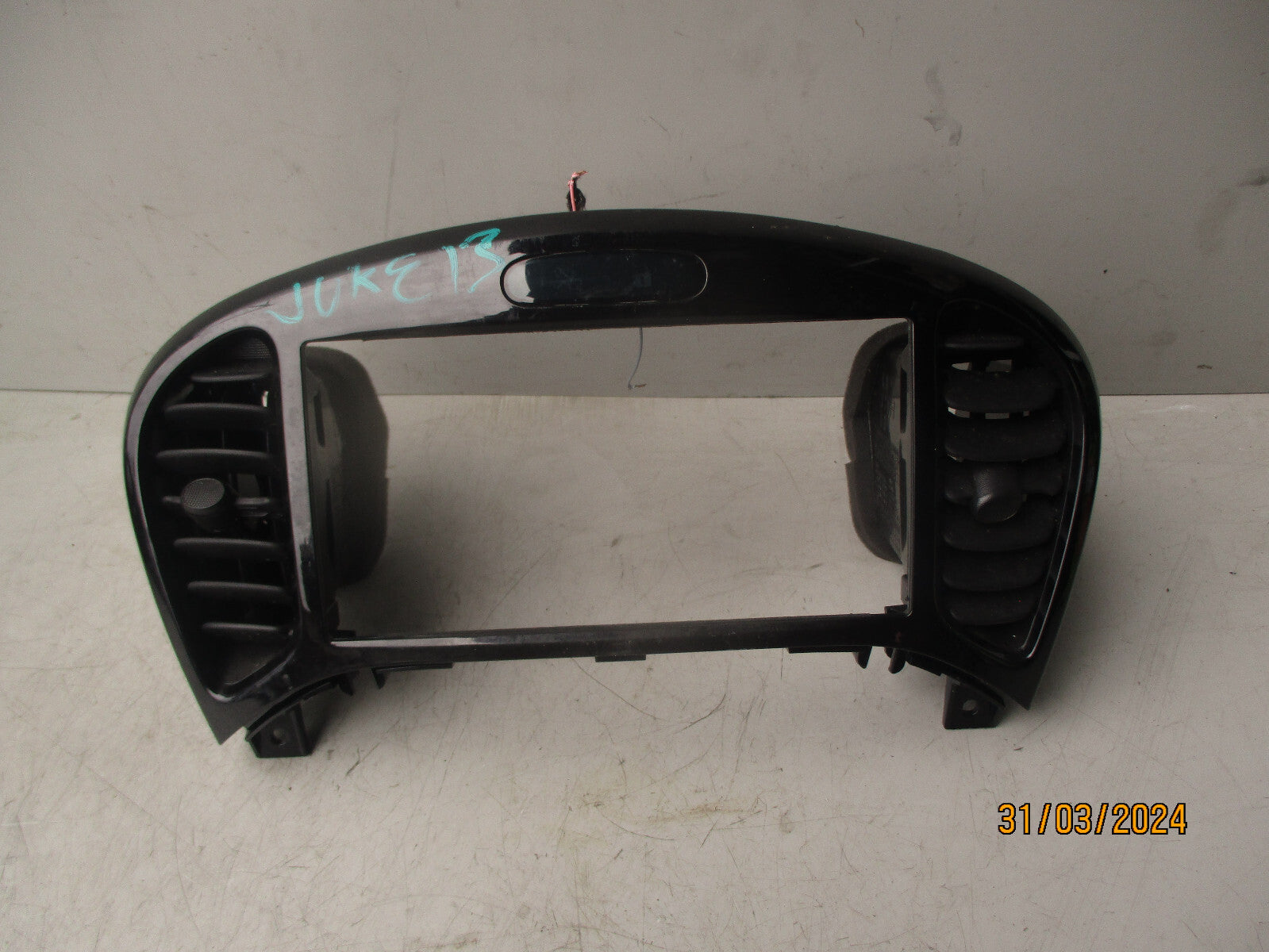 2013 NISSAN JUKE 1.5 DIESEL DASH CENTER AIR VENT X12CCPMCTRLH