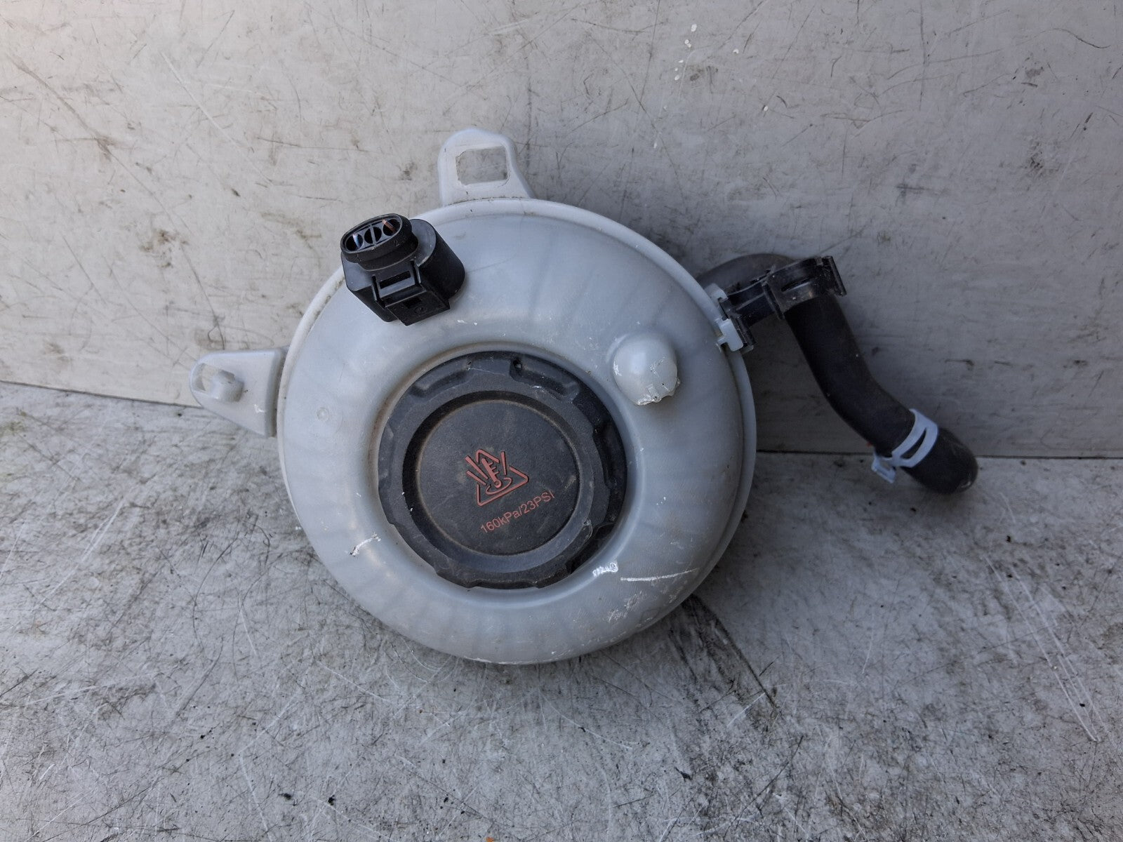 2021 VOLKSWAGEN PASSAT B8 COOLANT EXPANSION RESERVOIR BOTTLE TANK 5Q0121407