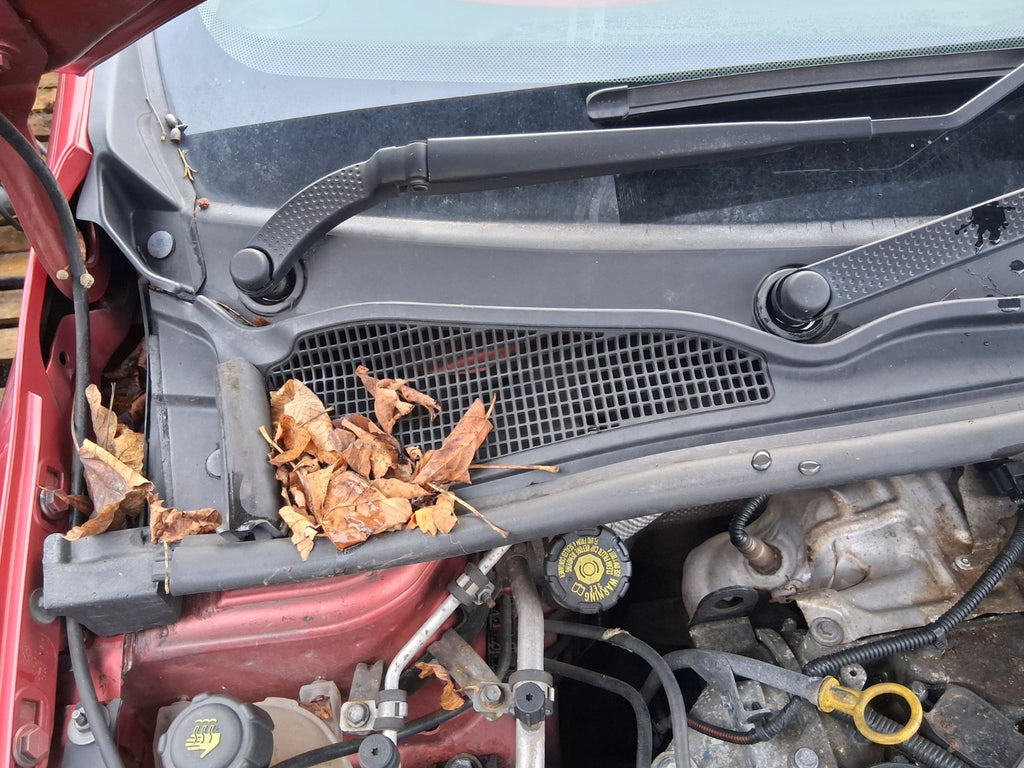 2013 RENAULT CLIO X98 MK4 0.9 PETROL FRONT WINDSCREEN WIPER MOTOR & LINKAGE